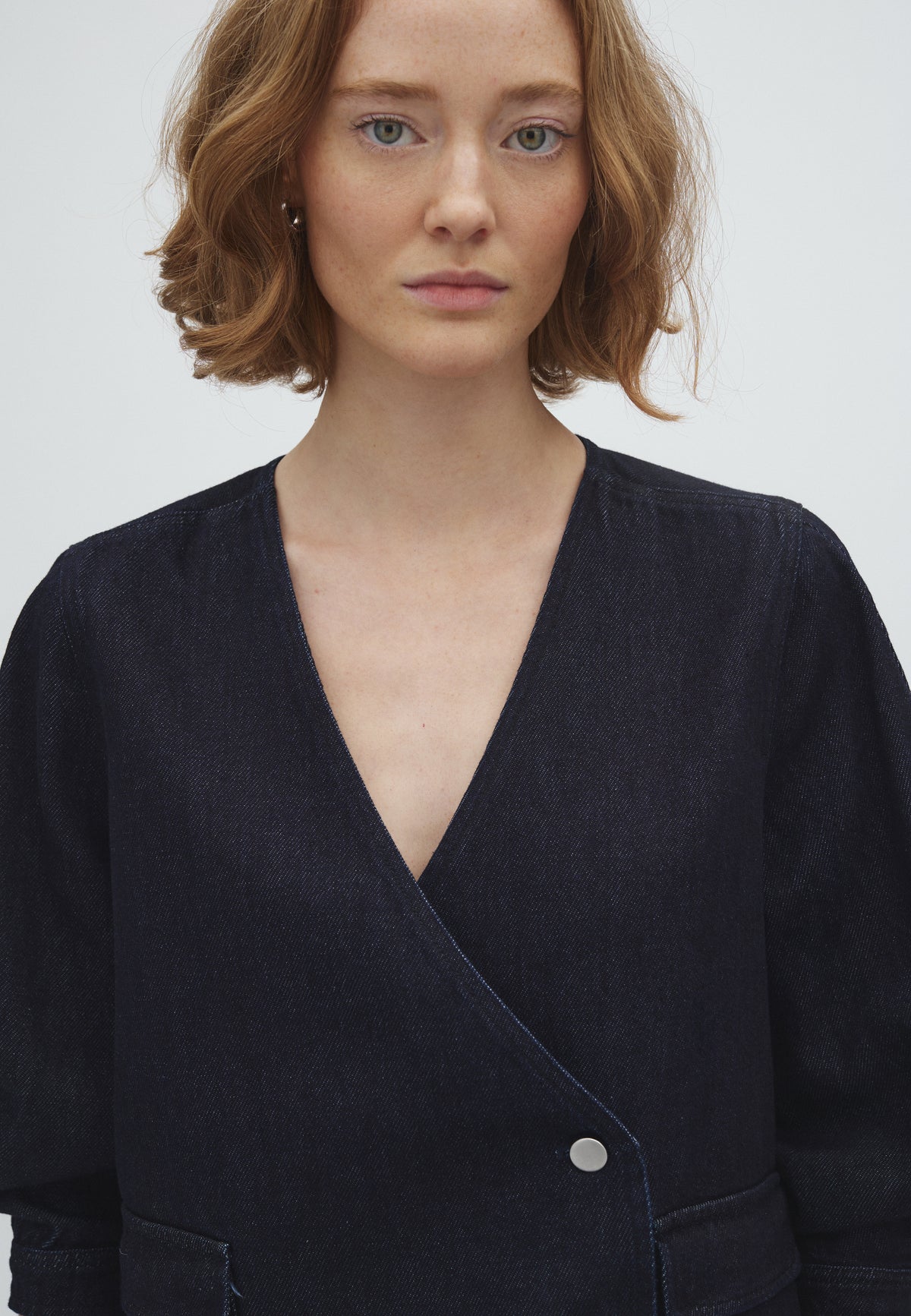 Haloan-M_Dark Blue_Model_3
